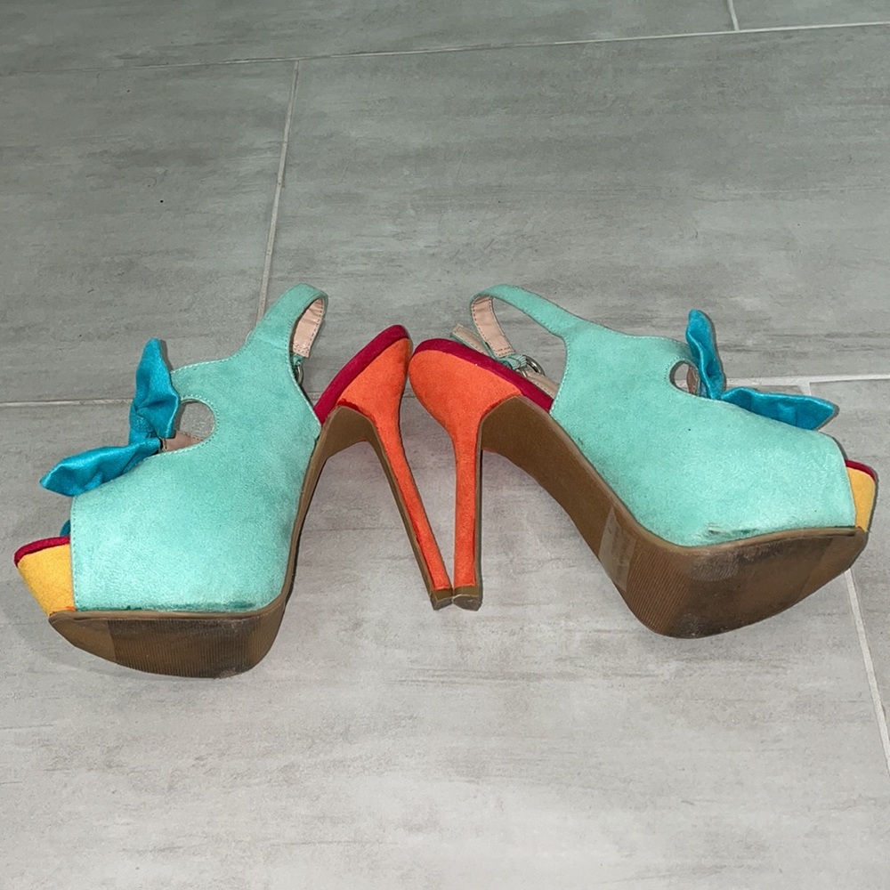 Colourful heels - Picture 3 of 3